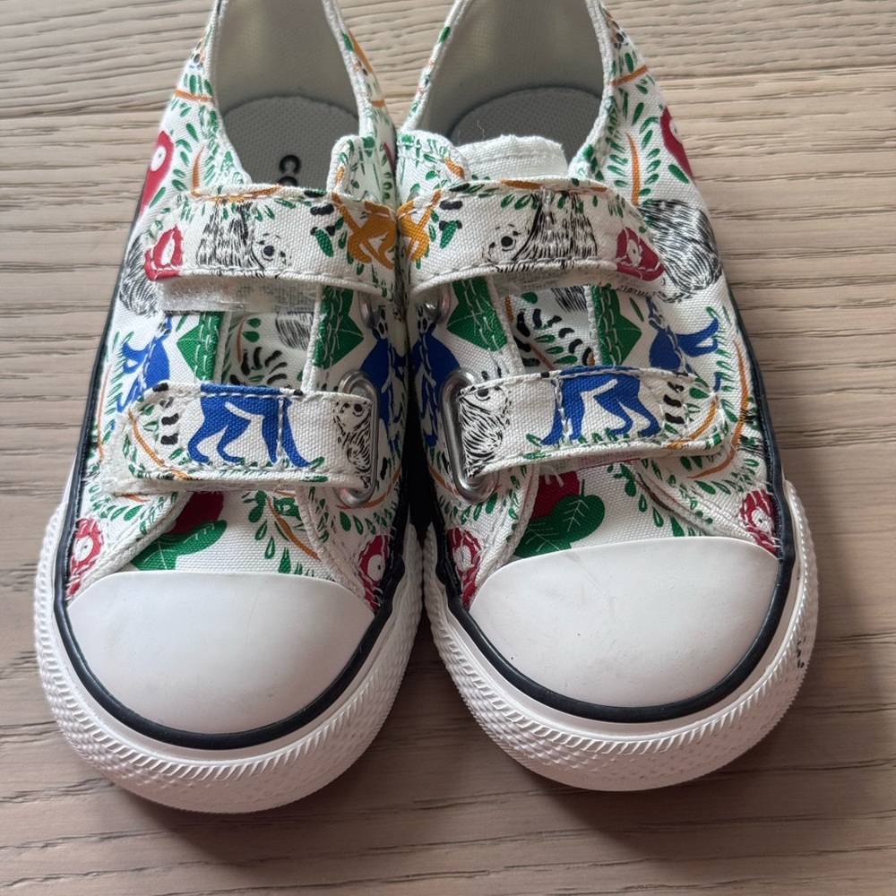Converse Kids Sneakers with Multicolor Animal Print , unisex. Never used